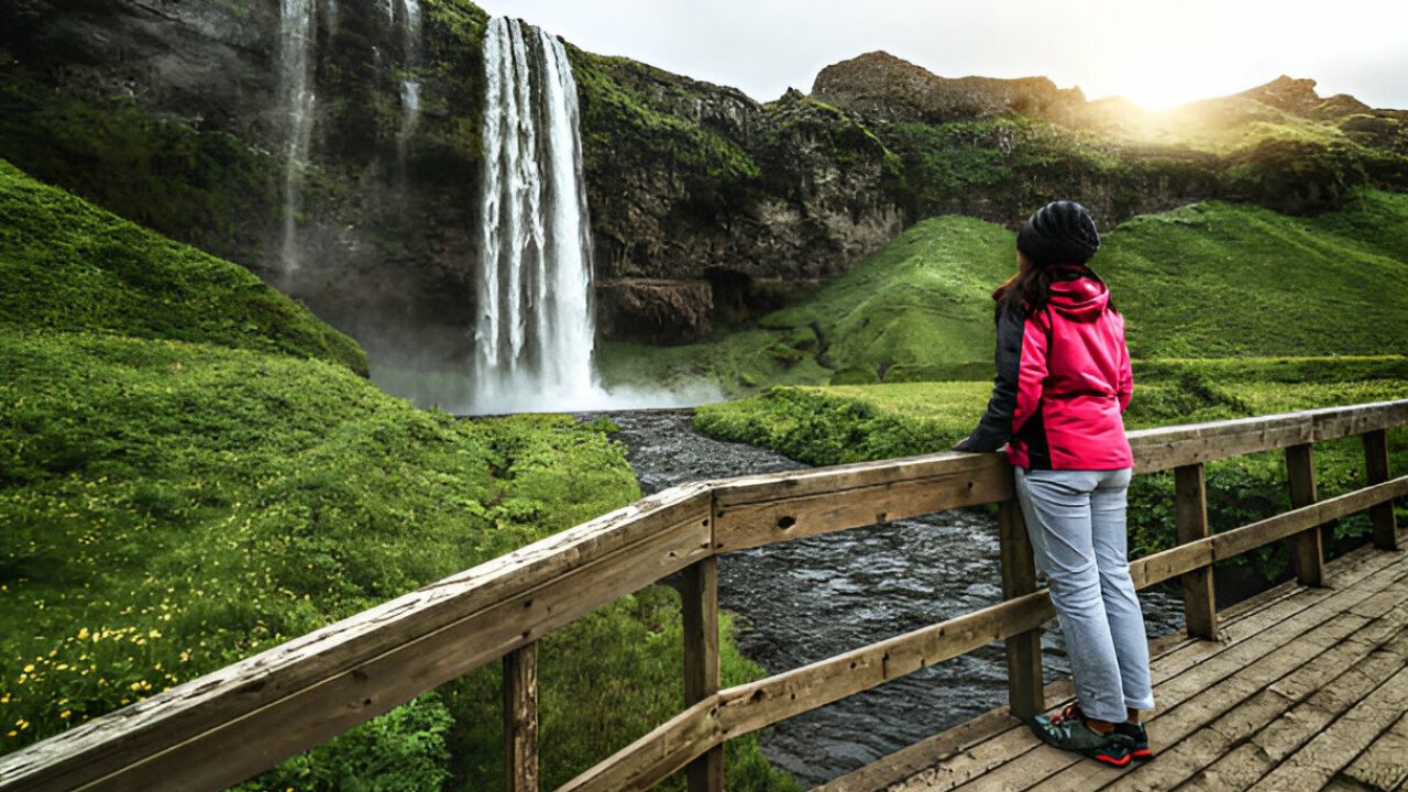 Private South Coast and Jökulsárlón Lagoon Tour