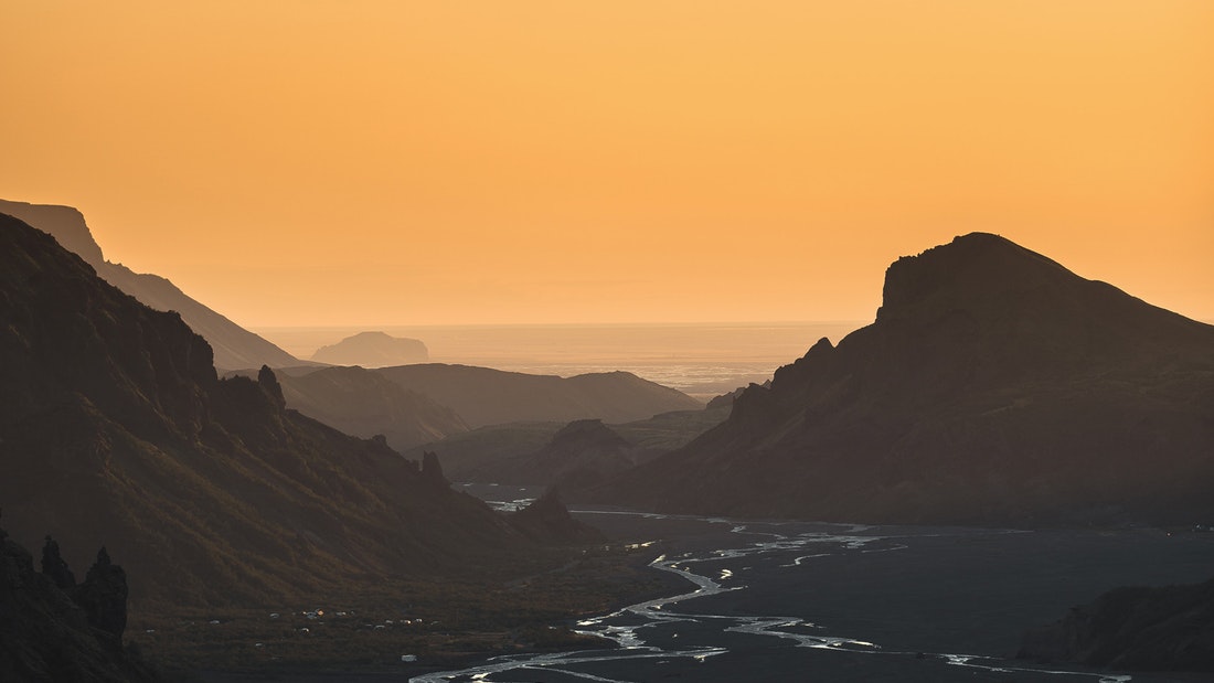 Fimmvorduhals Hiking Day Tour in Iceland